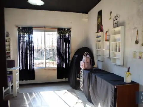 Casa en Venta con 6 cocheras