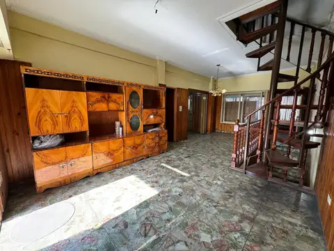 Casa en Venta en Isidro Casanova, USD 105.000