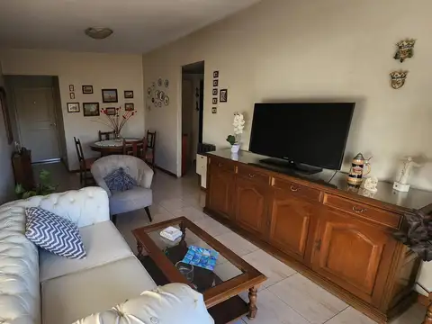 Departamento 5 ambientes con 1 baño