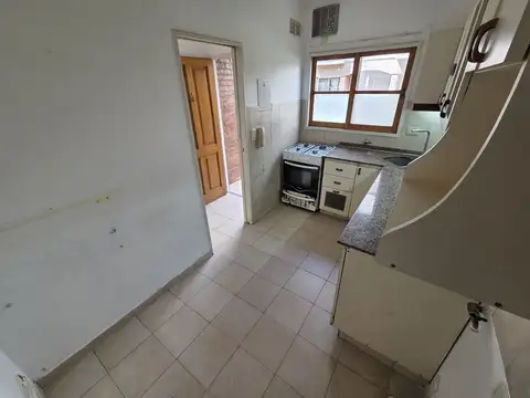 Departamento 4 ambientes con 2 baños