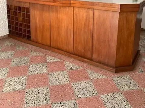 CASA 3 DORMITORIOS COCHERA CONSTITUCION 1498