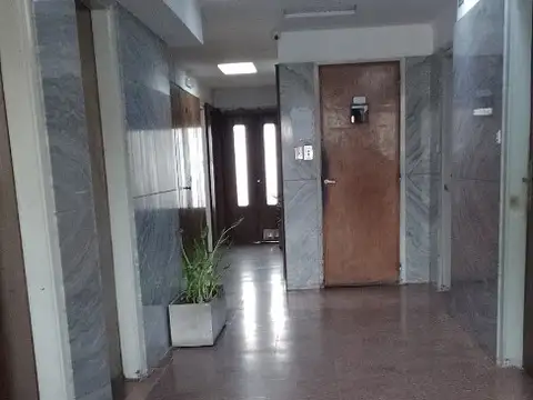 39 e/5 y 6 500, Piso 1