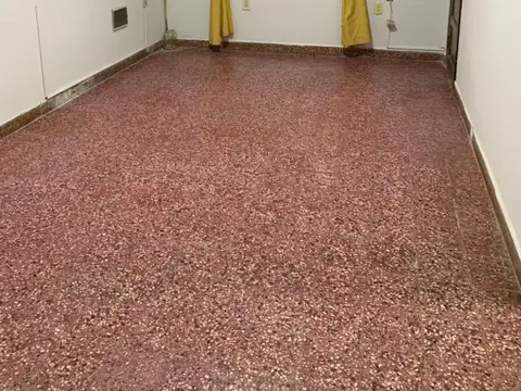 Oficina en Alquiler 50 años