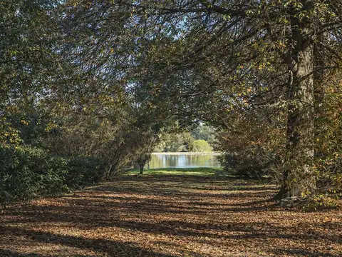 LOTE EN VENTA  - PARQUES DE SAN LORENZO