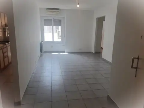 CABALLITO -  Av. GAONA 2700 - DEPARTAMENTO 2 Amb Amplios 