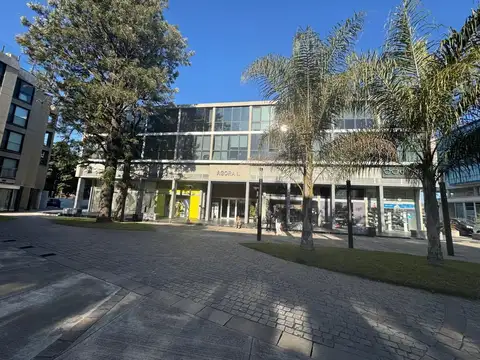 Oficina en Alquiler en Pilar, $ 520.000