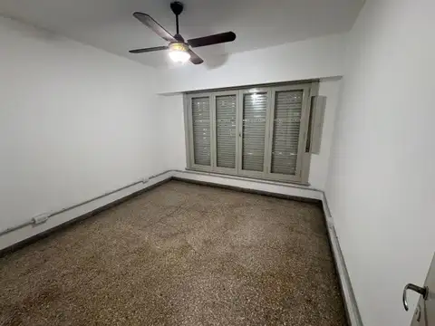 Casa en Alquiler con 1 cochera