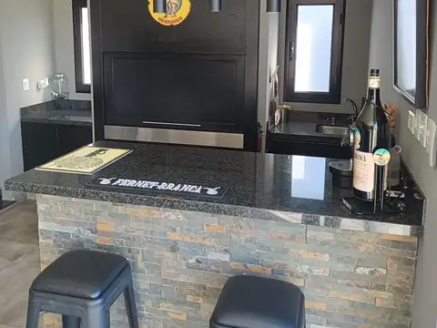 Casa en Alquiler de 4 dormitorios