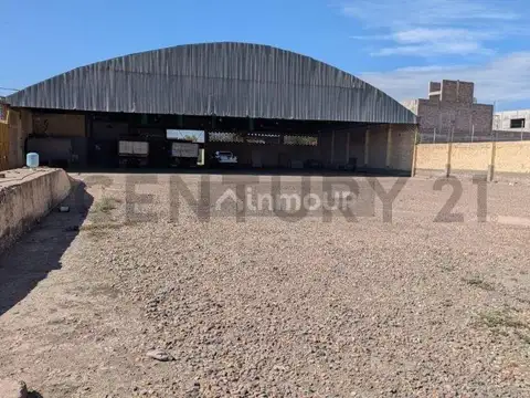 ALQUILER DE GALPON CON DEPARTAMENTO EN RODEO DE LA CRUZ