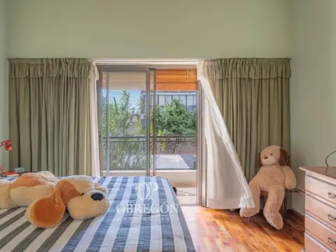 Casa 7 ambientes con 2 baños