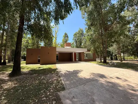 Casa en Venta al Oeste