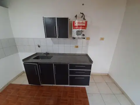 Depto Tipo Casa en Alquiler de 1 dormitorio
