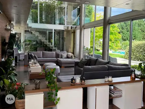Casa 4 Dormitorios en barrio cerrado con amenities - Kentucky - Funes | Venta