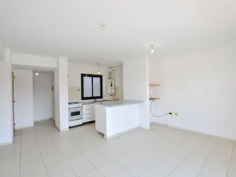 Departamento 2 dormitorios con cochera EN VENTA