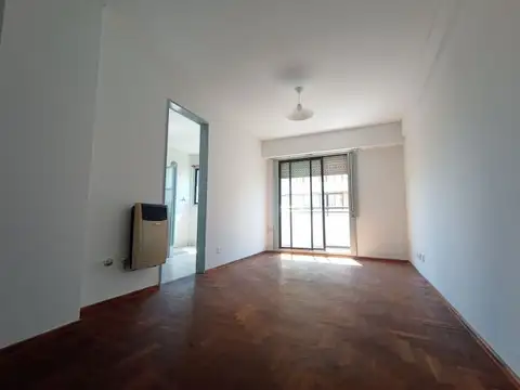 Rioja 3103 , Piso 7