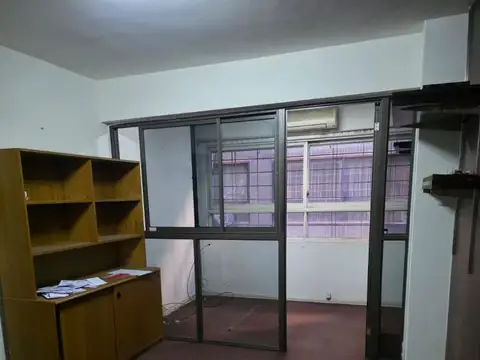 Oficina 2 ambientes con 2 baños