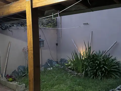 Casa en Alquiler en Barrio Parque, $ 3.000.000