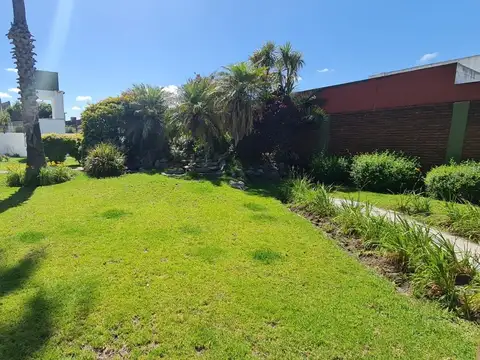 Casa en Venta en Quilmes, USD 399.999