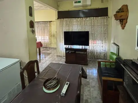 Casa en Venta en Moron Sur, USD 80.000