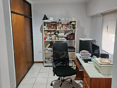 Hermoso ph al frente 4 ambientes , patio y terraza