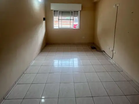 DFA353 - DEPARTAMENTO EN ALQUILER - AV. LAVALLE ENTRE ITUZAINGÓ Y CHACABUCO