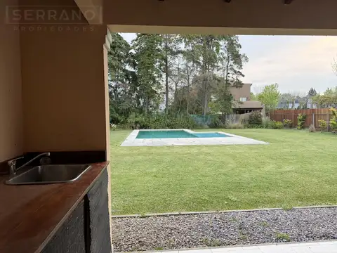 Casa en Alquiler de 3 dormitorios