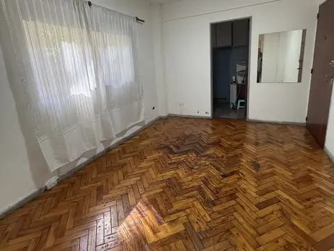 Departamento en Alquiler en Almagro, $ 399.000