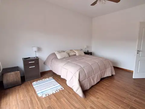 Pilar del Este - Barrio San Eduardo - VENTA casa
