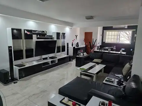 VTA DOS CASAS LOTE PROPIO PATIO COCHERA CIUDADELA
