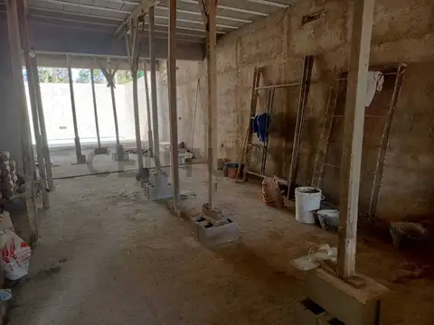 Casa 4 ambientes con 1 baño