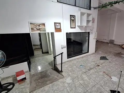 EN VENTA DOS LOCALES UNIFICADOS SAN MARTIN CENTRO