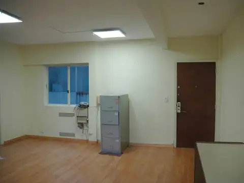 S/NICOLAS, OFICINA 3 AMB FENTE, EXCELENTE:ESTADO UBICACION,