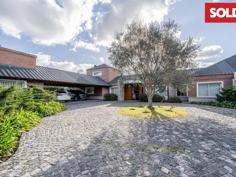 Casa en Haras El Argentino Farm Club, Luján – 3 Suites, Pileta, Casa de Huéspedes y Máxima Seguridad
