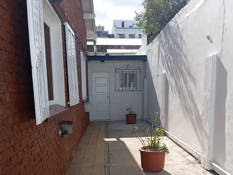 Depto Tipo Casa en Alquiler de 2 dormitorios