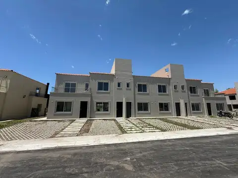 VENTA CASA A ESTRENAR 3 DORM/PARR JARD LA ANGELICA