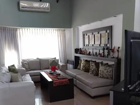Casa en Venta en Ituzaingó, USD 230.000