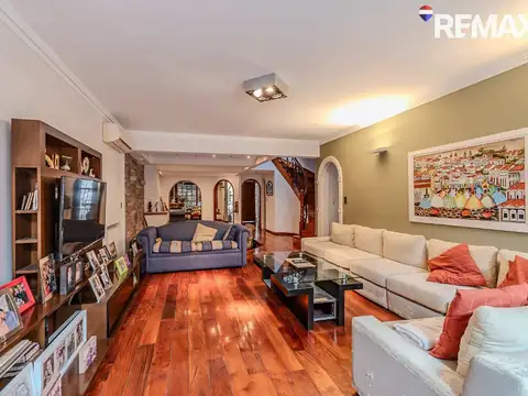 Casa 4 ambientes con 3 baños