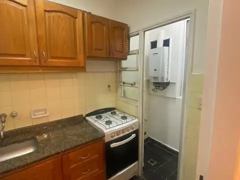 Impecable ! cocina y lavadero aparte - A metros de Av Libertador- Zona UB