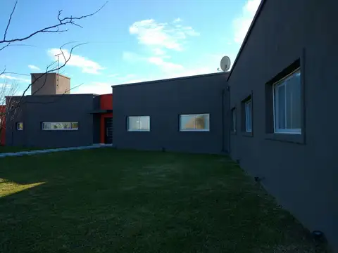 Casa en Alquiler al Sureste