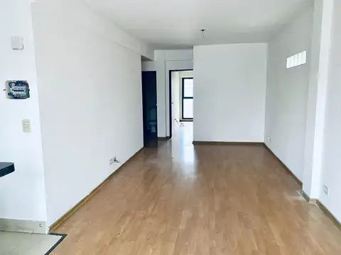Departamento en Alquiler en Parque Chacabuco, $ 800.000