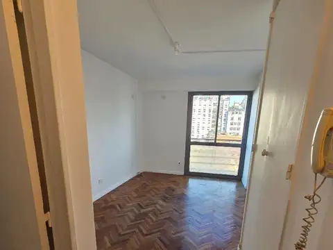 Pavon 1200, Piso 7