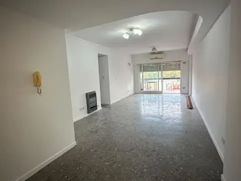 Departamento en Alquiler de 4 dormitorios