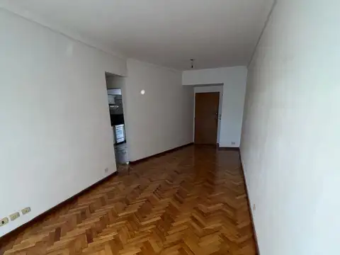 Coronel Ramón Lorenzo Falcón 5700, Piso 2