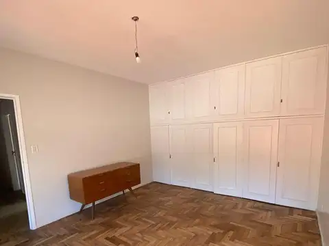 Depto Tipo Casa en Alquiler de 4 ambientes