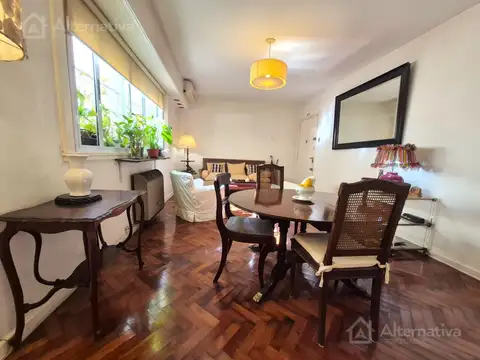 Luis M Campos  al 700 entre Av. Jorge Newbery y Matienzo