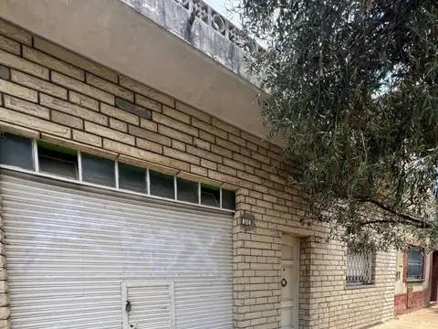 CASA LOTE PROPIO 3 AMBIENTES CON LOCAL (O COCHERA)