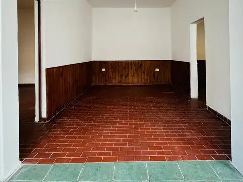 Depto Tipo Casa en Alquiler en Ramos Mejía Sur, $ 450.000