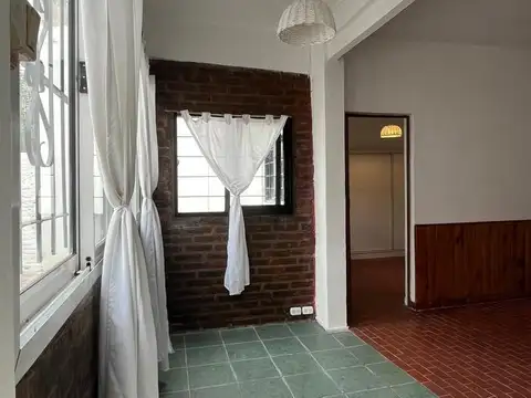 Depto Tipo Casa en Alquiler de 2 ambientes