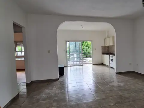 Alquiler de Departamento 3 AMBIENTES en Caseros, Tres de Feb