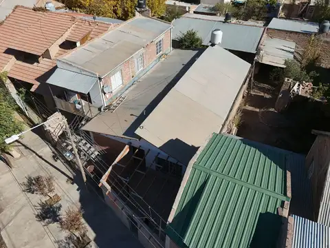 CASA EN VENTA BARRIO JUAN MANUEL DE ROSAS 1 CENTENARIO